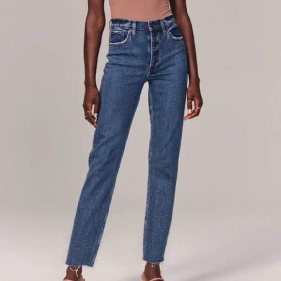 Abercrombie & Fitch Denim - ABERCROMBIE & FITCH The High Rise Mom Jean Button Fly Medium Wash {ZZ41}